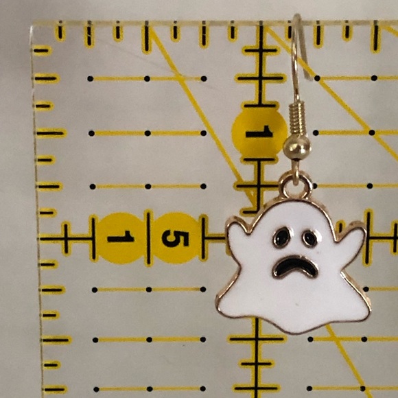 Halloween Ghost Earrings - Picture 3 of 3